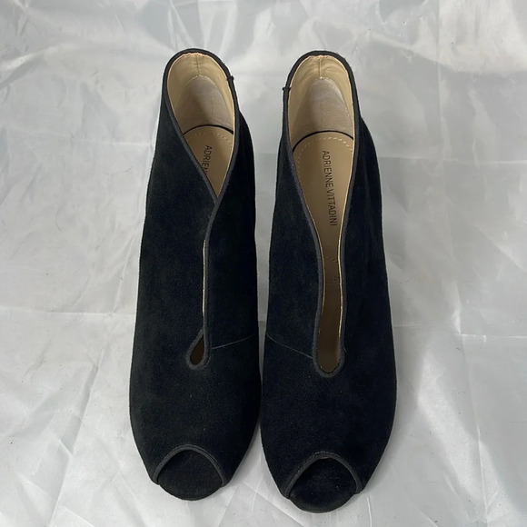 Adrienne Vittadini Peep Toe Split Vamp Heel Booties Black Fine Suede Leather 10 - Picture 4 of 11